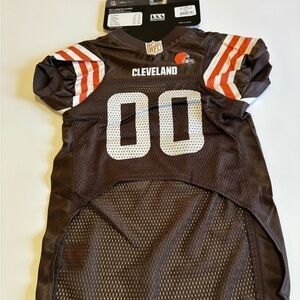Cleveland Browns NFL Pet Wear large new $12. Mesh jersey for dogs.